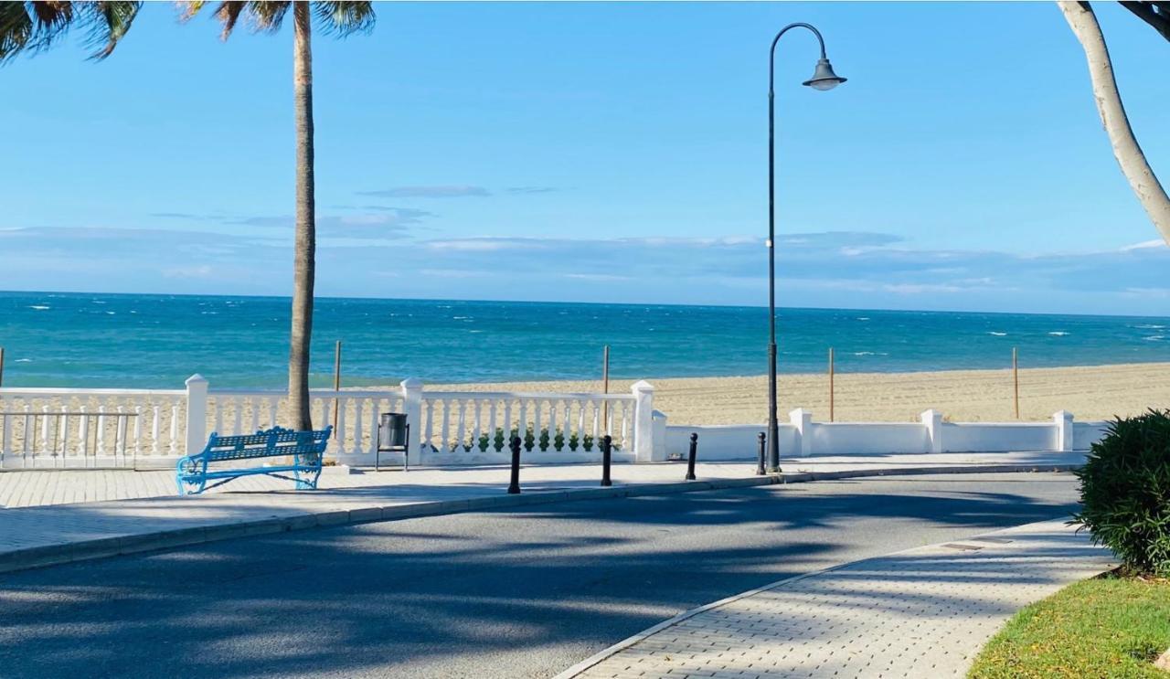 Family With Pool, Walk To Beach, Restaurants And Shopping Villa